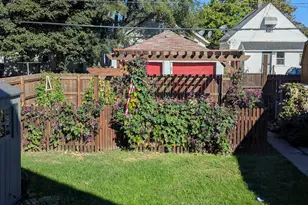 5223 Yemans St, Hamtramck, MI 48212 - Photo 46