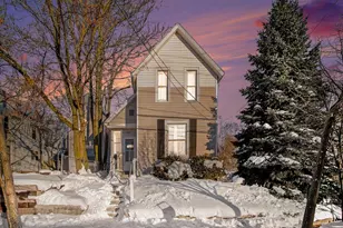 916 Lafayette Ave NE, Grand Rapids, MI 49503 - Photo 2