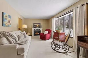 6033 Clearbrook Dr, Stevensville, MI 49127 - Photo 2