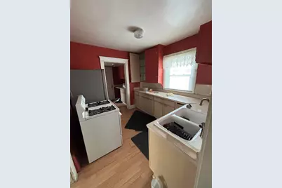 304 Allen Street, Lansing, MI 48912 - Photo 10