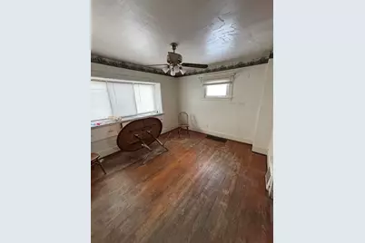 304 Allen Street, Lansing, MI 48912 - Photo 8