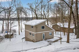 253 Westshore Dr, Jerome, MI 49249 - Photo 2