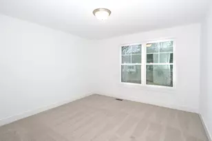 26900 Napier Rd, Novi, MI 48374 - Photo 16