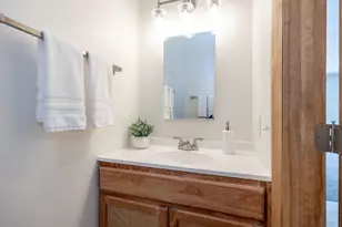 2514 Townhouse Ln, Kalamazoo, MI 49001 - Photo 10