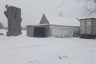 13774 S Maple Island Rd, Twin Lake, MI 49457 - Photo 4