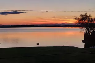 1547 Cass Lake Rd, Keego Harbor, MI 48320 - Photo 24