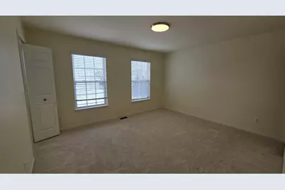 1547 Cass Lake Road, Keego Harbor, MI 48320 - Photo 12