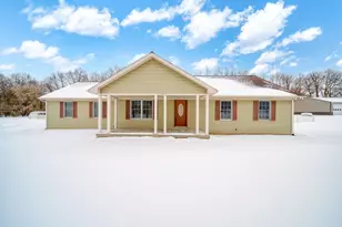 139 Avery Dr, Hanover, MI 49241 - Photo 1