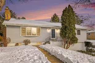 693 Leo Rd, Jackson, MI 49203 - Photo 2