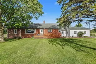 5494 Old Pipestone Rd, Eau Claire, MI 49111 - Photo 1