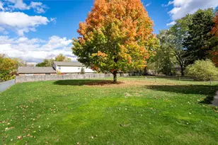 921 E Willoughby Rd, Lansing, MI 48911 - Photo 28