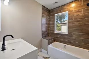 3473 Townsend St, Detroit, MI 48214 - Photo 14