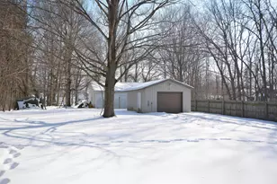 208 Prospect St, Decatur, MI 49045 - Photo 28