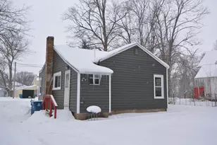 208 Prospect St, Decatur, MI 49045 - Photo 24