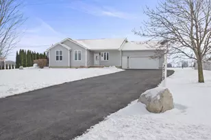 2919 W Kalamo Hwy, Charlotte, MI 48813 - Photo 2