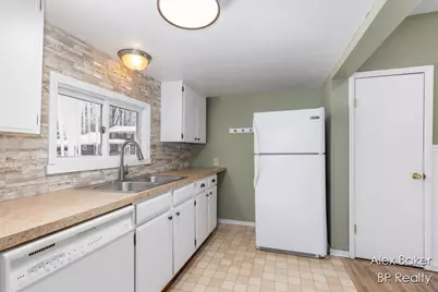 303 W Franklin Street, Otsego, MI 49078 - Photo 8