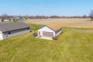 1064 Bayview Dr, Coldwater, MI 49036 - Photo 40