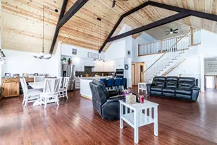 1064 Bayview Dr, Coldwater, MI 49036 - Photo 8