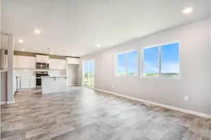 18370 Loganwood Trail, Battle Creek, MI 49014 - Photo 2