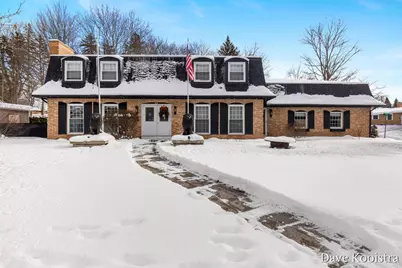 907 N Glenwood Drive, Hastings, MI 49058 - Photo 2