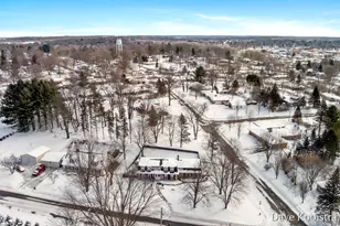 907 N Glenwood Dr, Hastings, MI 49058 - Photo 50