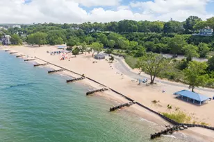 1719 Lakeshore Dr, Saint Joseph, MI 49085 - Photo 8