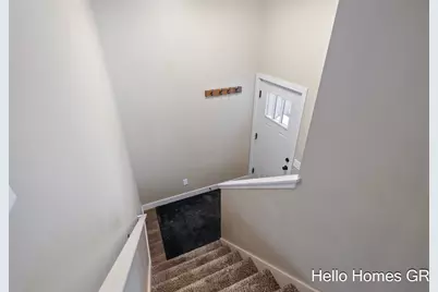 589 34th Street SW, Wyoming, MI 49509 - Photo 4