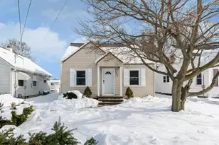 1538 Powers Ave NW, Grand Rapids, MI 49504 - Photo 2