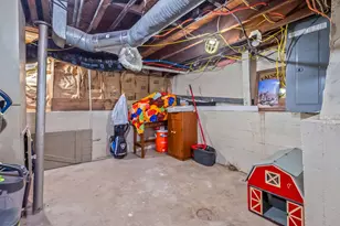 20 S West St, Hillsdale, MI 49242 - Photo 36