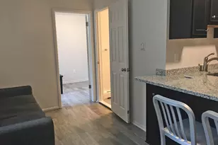 912 Oakland Ave, Ann Arbor, MI 48104 - Photo 4