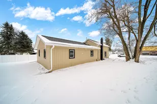 1720 Main St, Jonesville, MI 49250 - Photo 32