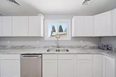 1720 Main Street, Jonesville, MI 49250 - Photo 12