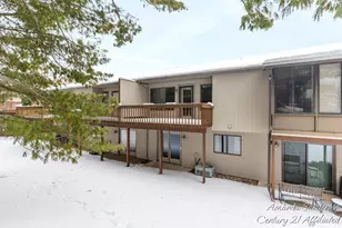 2734 Sandstone Terrace NE, Grand Rapids, MI 49525 - Photo 18