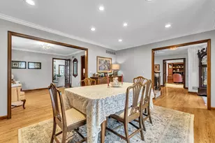 22014 Heatheridge Ln, Farmington Hills, MI 48335 - Photo 6