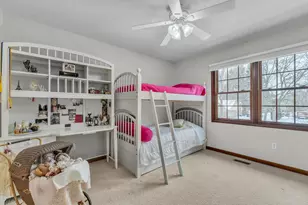 22014 Heatheridge Ln, Farmington Hills, MI 48335 - Photo 36