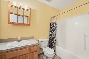 308 Marigold Cir, Westland, MI 48185 - Photo 10