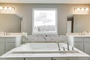 8131 Pine Ridge Ct, Northville, MI 48168 - Photo 12