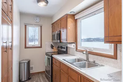 8610 Dygert Drive SE, Alto, MI 49302 - Photo 32