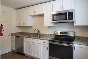 1018 N Rose St, Kalamazoo, MI 49007 - Photo 8