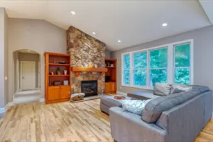 4706 Sundial Dr NE, Grand Rapids, MI 49525 - Photo 48