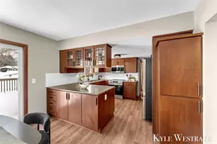 3121 Memorial Dr, Holland, MI 49424 - Photo 10