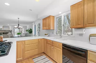 6134 Parview Dr SE, Grand Rapids, MI 49546 - Photo 8