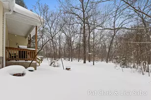 18569 Chinquapin Dr, Spring Lake, MI 49456 - Photo 4