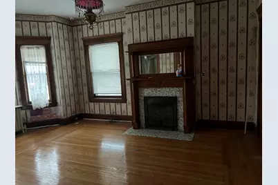 161 NE Capital Avenue NE, Battle Creek, MI 49017 - Photo 2