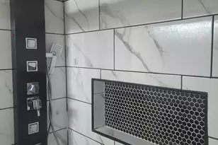 8254 Sussex St, Detroit, MI 48228 - Photo 16