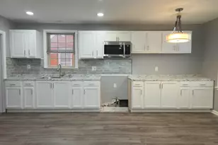 8254 Sussex St, Detroit, MI 48228 - Photo 4