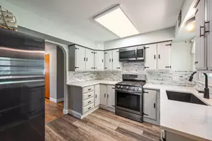 132 Oriole Dr, Battle Creek, MI 49037 - Photo 8