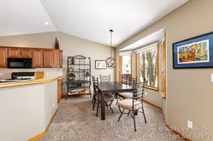 4760 Crescent Dr, Hudsonville, MI 49426 - Photo 10