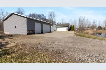 4230 Fenwick Drive, Dorr, MI 49323 - Photo 12