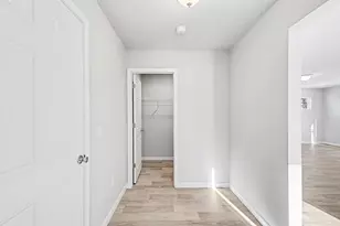 1204 Cedarwood Dr, Greenville, MI 48838 - Photo 8